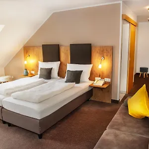 Hotell Am Hachinger Bach, Neubiberg