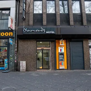 Hotel Diamonds 